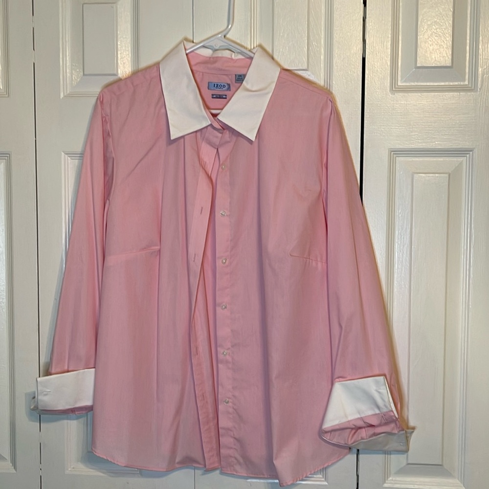 IZOD LADIES NO IRON DRESS BLOUSE